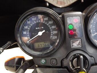 Honda CBF 500N - 18