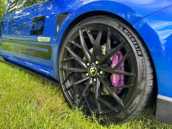 Clio Sport 2.0 145 kW - 18