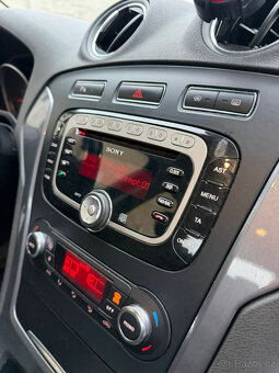 Ford Mondeo 1.6i TOP STAV - 18