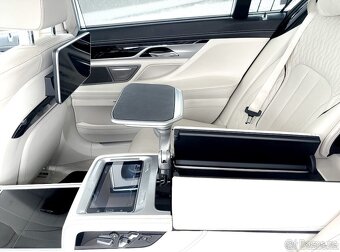 BMW Rad 7 740Ld xDrive A/T - 18