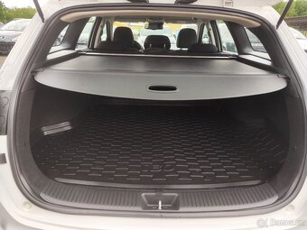Hyundai i30.Comfort,1.6CRDI.85kw.R.V.1/2022.Km 80 200 - 18