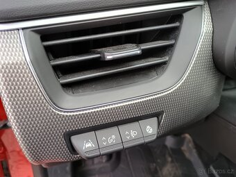 Renault Arkana Intens E-Tech 145 - pěkný stav - 18