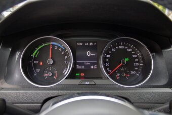 Volkswagen Golf GTE plug in-hybrid /aj na splátky/ - 18