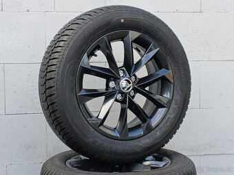 Pěkná zimní orig alu Škoda Kamiq 205/60/16 vzorek 9mm - 18