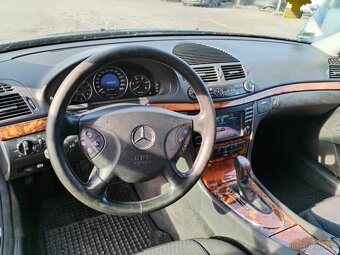 Mercedes Benz E220 - 18