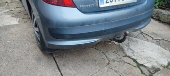 Peugeot 207 - 18
