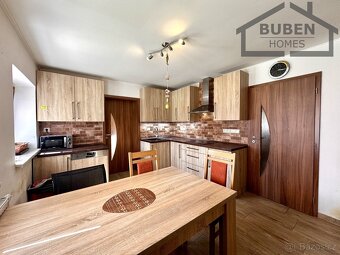 Rodinný dům - polosamota ( 120 m²), zahrada 1491 m² - Chodsk - 18