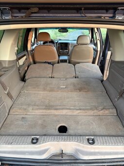 Ford Explorer Eddie Bauer - 18