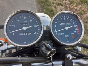 Suzuki GN 125 - 18