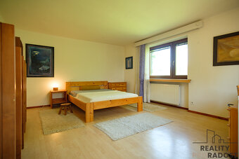 Atypický rodinný dům 5+kk, pozemek 2.564 m2, Náklo - Lhota n - 18