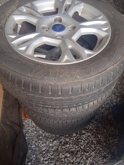 Ford b-max 1.0 - 18