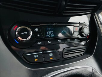 Ford Kuga 2.0TDCi 4x4 MANUÁL VÝHŘEV SERVISKA TITANIUM - 18