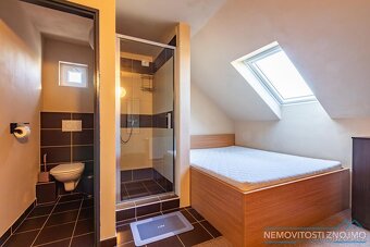 Prodej komerční nemovitosti, provozované jako penzion, pozem - 18