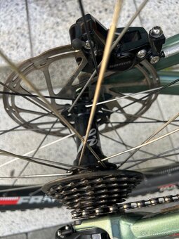 Sjezdové kolo Scott Gambler 710 2019 - 18