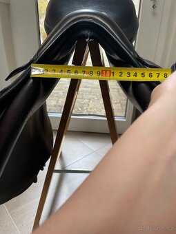 HNEDE SKOKOVE KONTAKTNI SEDLO EQUIPE EMPORIO POSEDLI 17,5/2 - 18