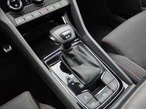 Škoda Karoq 4x4 SCOUT VIRTUAL WEBASTO KAMERA TAŽNÉ - 18