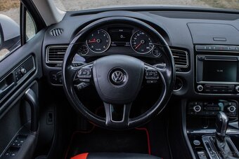 Volkswagen Touareg II 3.0 V6 TDI BMT 4MOTIONMountain - 18
