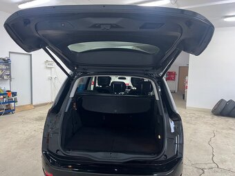 Citroën C4 Picasso 1.6i EXCLUSIV TOP VÝBAVA 7 MÍST PANORAMA - 18