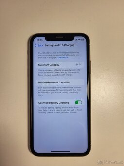 Prodám iPhone 11 - 18