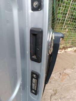Skoda Roomster - páté dveře, viko kufru, zadní světlo - 18