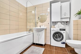 Prodej byt 3+1, 70㎡ - 18