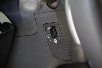 Mercedes-Benz GLA, 200D,AMG,DPH,Paměť.sedadla - 18