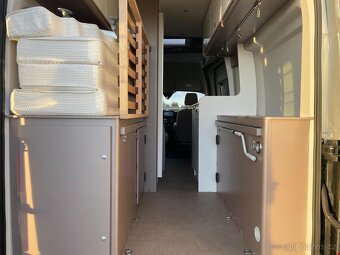 Ford Transit BURSTNER - ZVEDACÍ STŘECHA - SPANÍ - 18