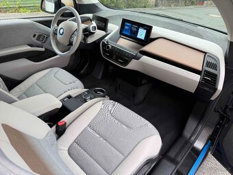 BMW i3 120Ah 2021 NAVI PROFI, KEYLESS, ADAPT TEMPOMAT a LED - 18