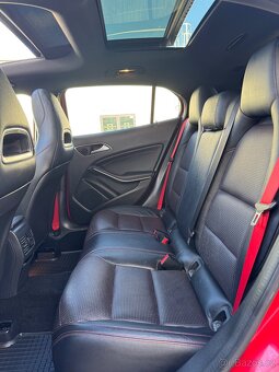 Mercedes-Benz GLA 220 4-MATIC AMG AT 125kw - 18
