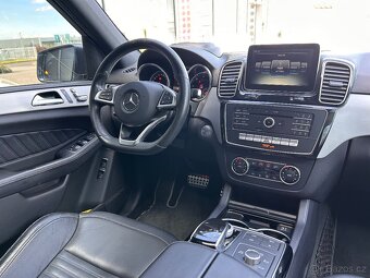 Prodám Mercedes-Benz GLE 350d 4MATIC AMG - 18