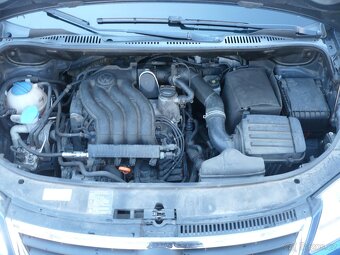 Volkswagen  Touran  2.0i  80 kW - 18