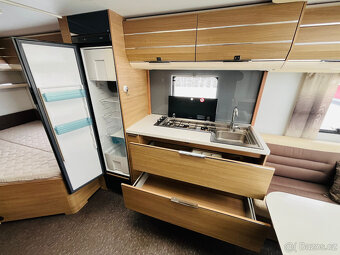 Adria Adora, Mover, předstan - 18