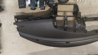 Airbagová sada Suzuki Swift MK 8 s originální deskou - 18