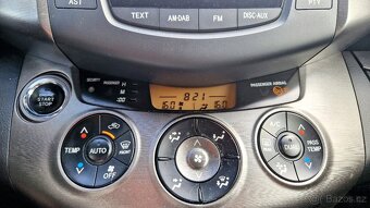 Toyota RAV4 2,2 D-4D 150 Lux 4x4 Odpočet DPH - 18