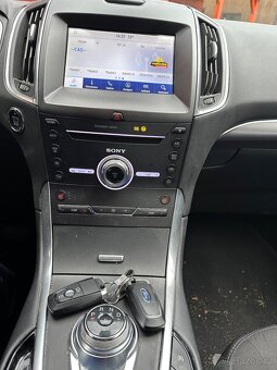 Ford Galaxy - 18