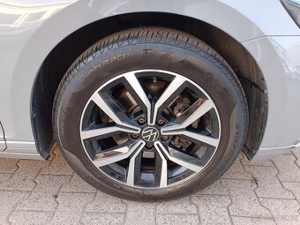 VW Passat B8 Variant 2.0TDI 147kW DSG Webasto Tažné Full LED - 18