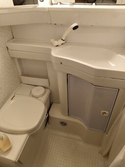 Obytný karavan - 18