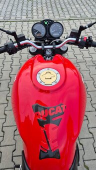 Ducati Monster 695 - 18