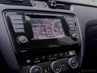 Škoda Octavia Combi 2.0 TDI Ambition - 18