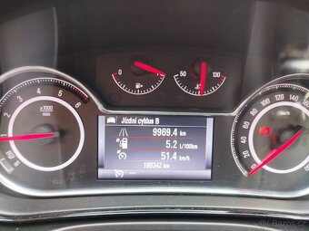 Opel Insignia Combi 2.0 CDTI (88 kW) - plná servisní knížka - 18