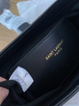 Kabelka Yves Saint Laurent Le 5 à 7 - 18