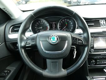 Škoda Superb 2.0TDi 125kW DSG NAVI, KŮŽE, serviska - 18