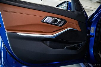 BMW 330 - 18