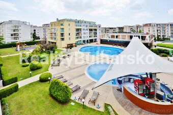 Prodej zařízeného apartmánu 2+kk s balkonem-Slunečné pobřeží - 18