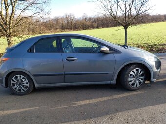 Honda civic 8g - 18