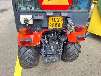KUBOTA BX2350 4X4 - 18