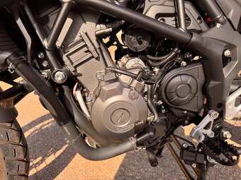 2024 QJ MOTO SRT 500 X, naj. 2500 km 35 kW ŘIDIČÁK A2 - 18