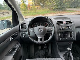 Volkswagen Touran 1.6 TDI 77kw 7 míst - 18