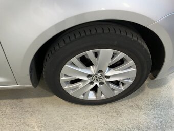 Volkswagen Touran 2.0 Tdi 103KW LIFE r.4/2013 197tkm TOPstav - 18