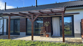 Atraktivní řadový dům 104 m2 s parkovacími místy - 18